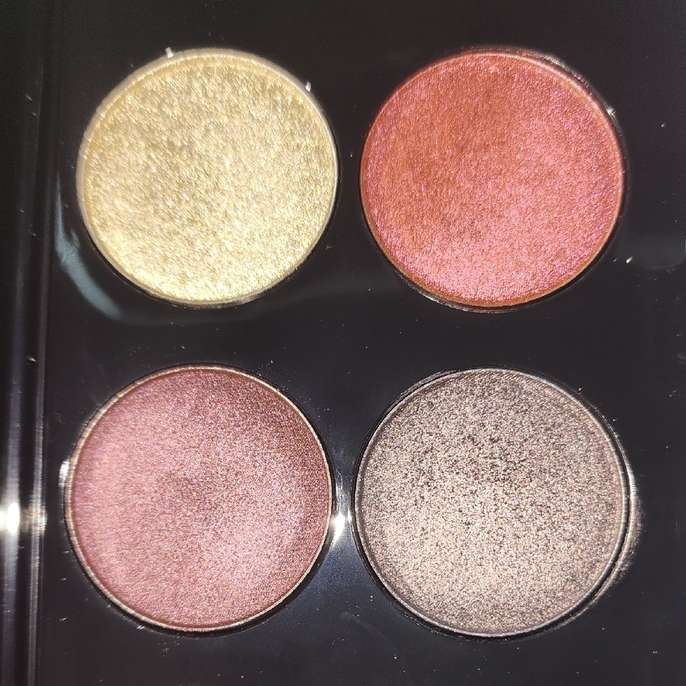 Pat McGrath Black Eyeshadow Palette with Gold Accents - Picture 5 of 7